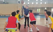 以篮球之名 展青春风采