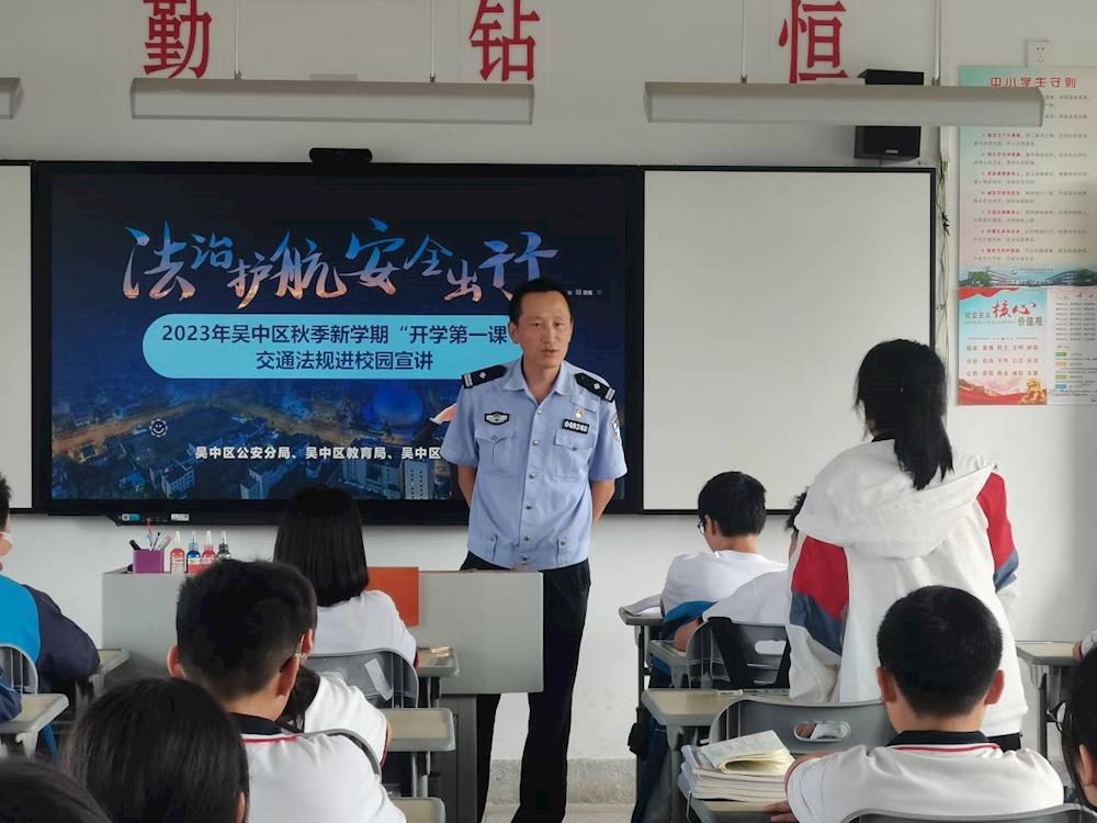 bda9bc2bb0cb4ac7b9b9341b2d21ffc6.jpg
